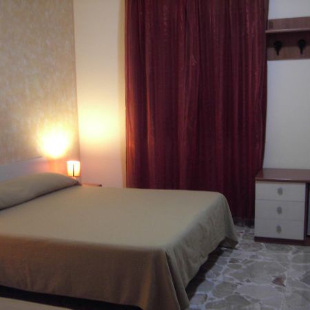 Etna Inn Motta SantʼAnastasia Buitenkant foto